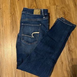 American Eagle High Rise Jeans- SHORT